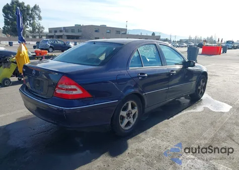 2001 Mercedes-Benz C 320 from USA, damaged, VIN WDBRF64J91F015055
